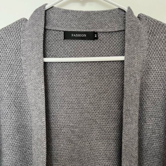 PRICE DROP! ✨ Gray open cardigan with pockets - Picture 2 of 3